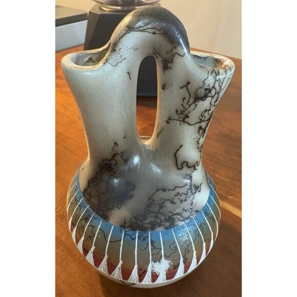 Hand Etched Horse Hair Navajo Wedding Vase 5 1/2" High Signed Sam - Picture 2 of 5
